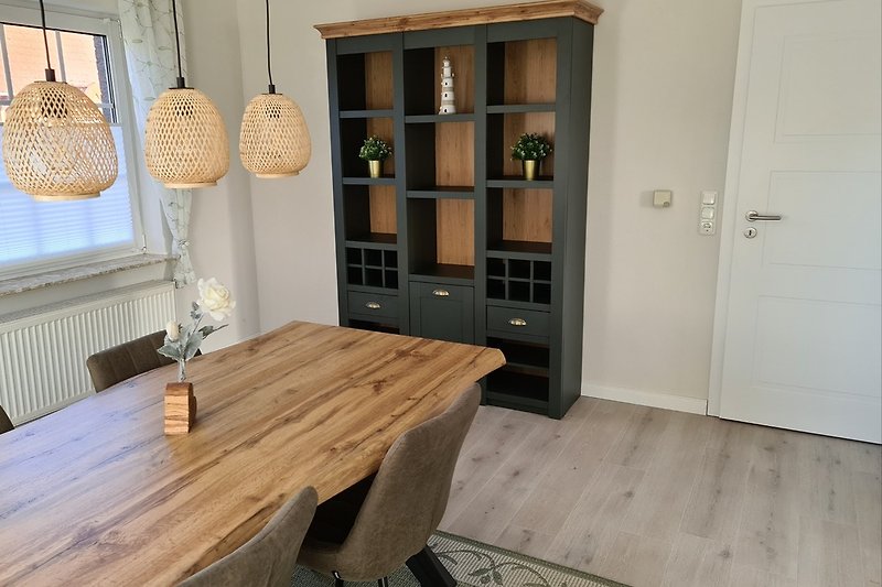 Wohm-/Esszimmer