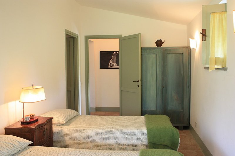 Zweites Schlafzimmer mit privatem Badezimmer