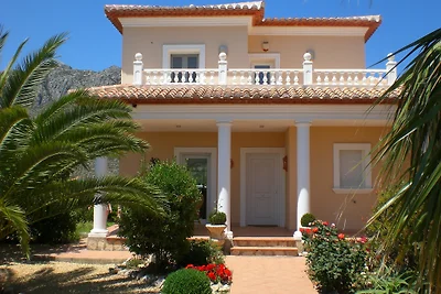 Villa Segaria