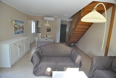 Entire House, 2 bedrooms, Grasse