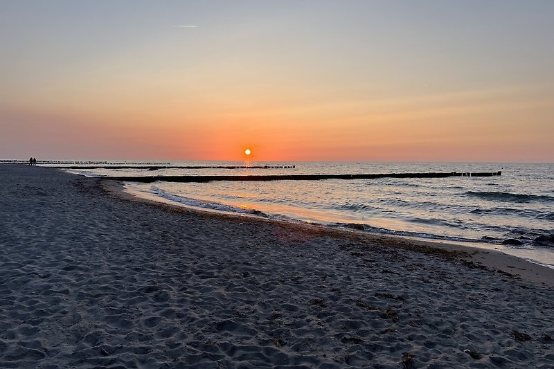Sonnenuntergang am Strand.