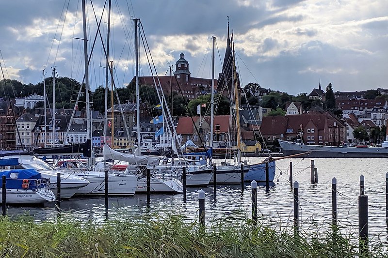 Blick auf Flensburg vom Ballastkai