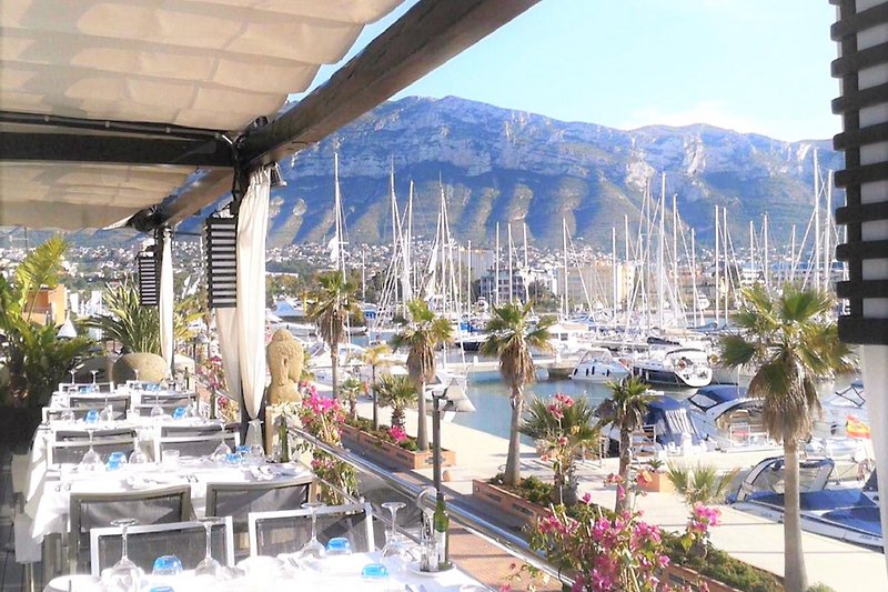 Ciesz się wyśmienitą kuchnię w relaksującym otoczeniu