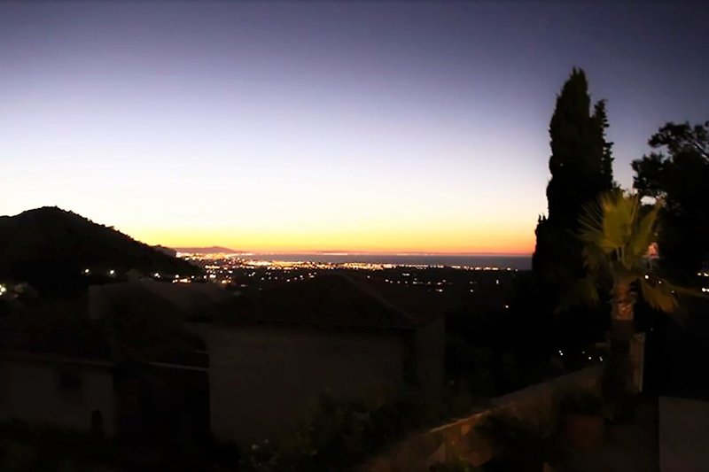 Las mejores puestas de sol de Europa, foto tomada desde la villa.