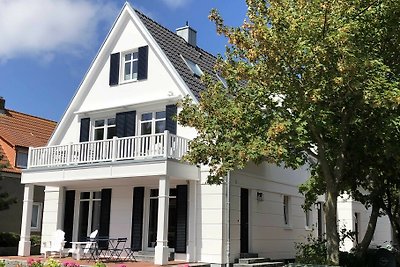 Charlotte Kleine, exklusive Wohnung mit...