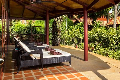 Villa Bang Po
