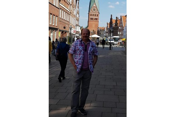 Mr. M. Guttenberger Email : maguttenb@gmx.de Mr. M. Guttenberger Email : maguttenb@gmx.de