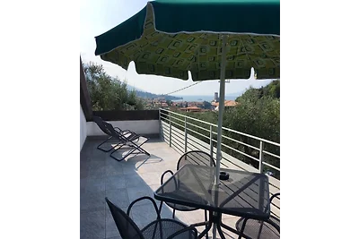 Fwo mit Terrasse Seeblick