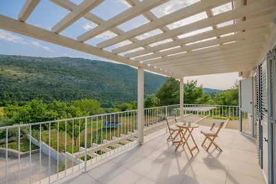 Villa Donari