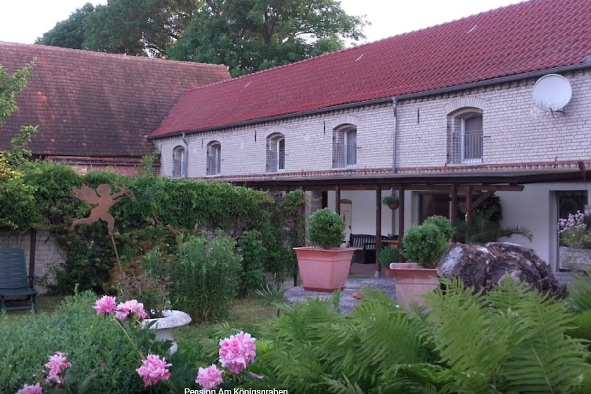 Ferienwohnung Enzian modernisiert in Rathenow - Firma Pension Am