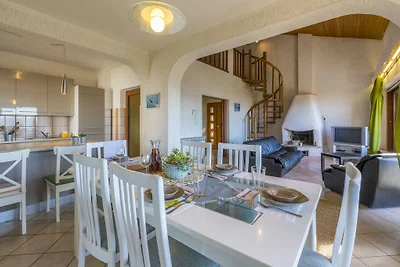 Ferienhaus mit Pool Dario
