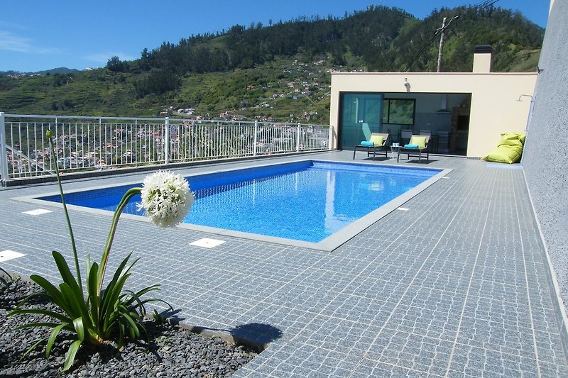 piscine et pool house
