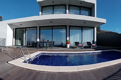 Villa 'Casa OM'