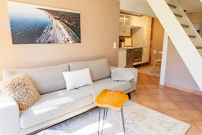 Domek letniskowy w ogrodzie