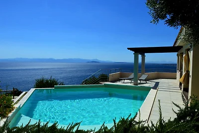 Villa Paradiso, Terra Mala