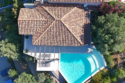 Villa Paradiso, Terra Mala