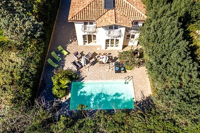 Villa Ami, Torre delle Stelle