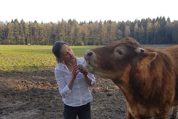 Frau M. Forrer Frau M. Forrer