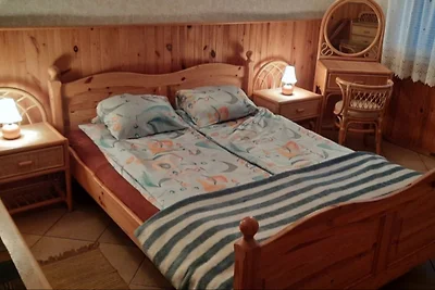 Domek całoroczny, Nadole