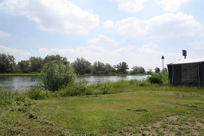 Campingplatz "IJsselweide" am Wasser