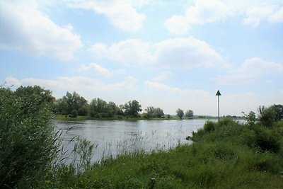 Campingplatz "IJsselweide" am Wasser