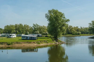 Campingplatz "IJsselweide" am Wasser