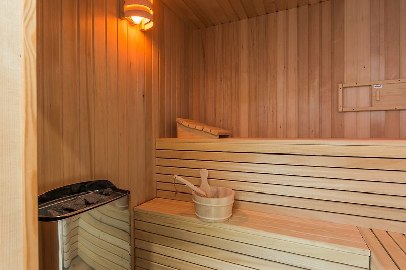 Sauna mit Ambientebeleuchtung