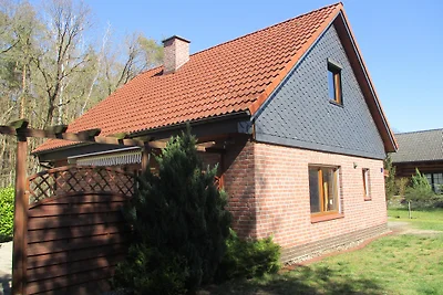 Casa nella foresta a Polz
