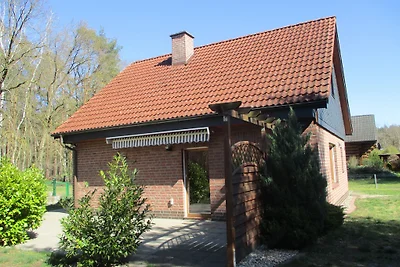 Casa nella foresta a Polz