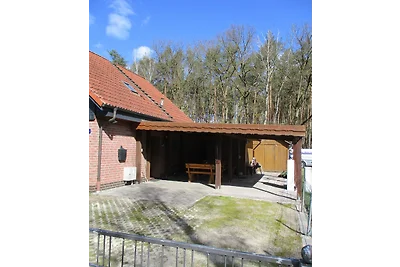 Casa nella foresta a Polz