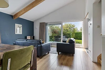 Huis met grote tuin op zuiden en bij meer