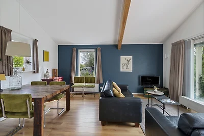 Huis Specht, ruime tuin op zuiden