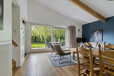 Huis met grote tuin op zuiden en bij meer