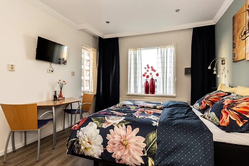 Kamer met zeezicht. Kingsize bed 180-210 cm