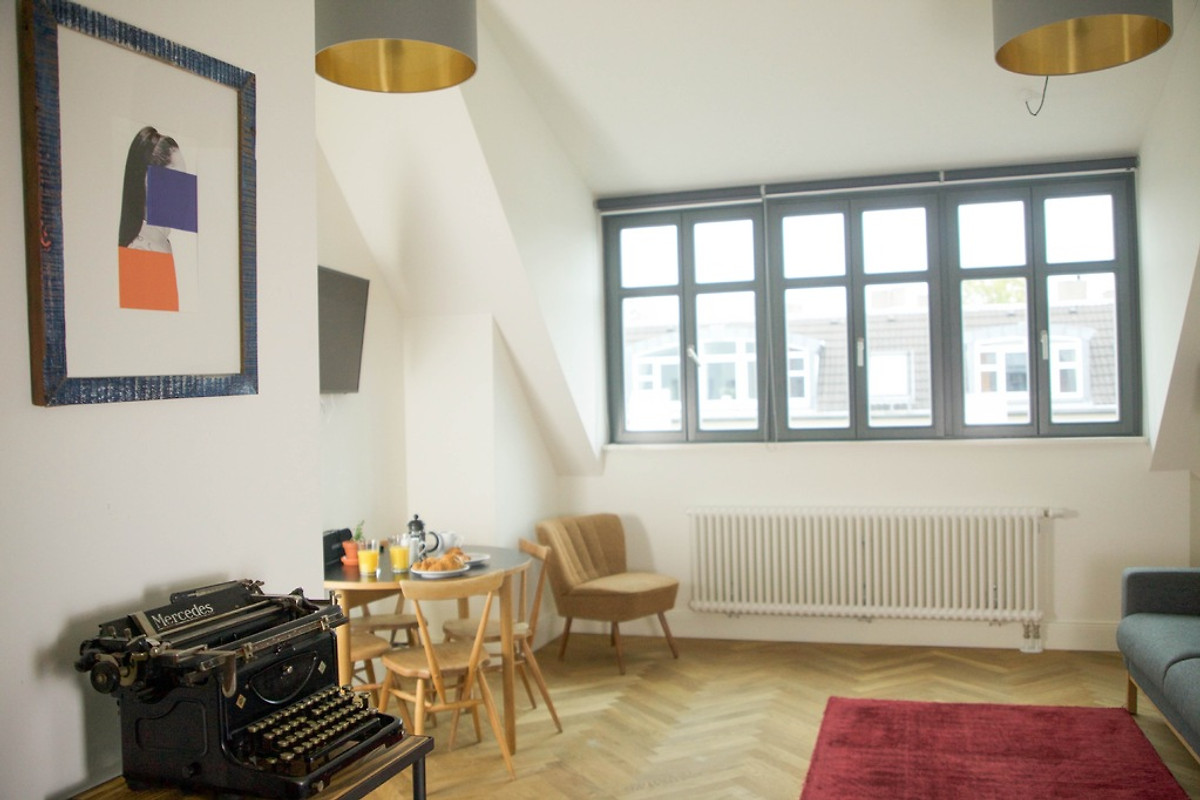 Quirlige Ein Zimmer Wohnung In Berlin Friedrichshain Kreuzberg Firma Berlin Base Apartments Frau N Neumann