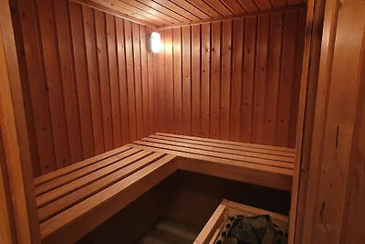 Haus am See, großes Grundstück