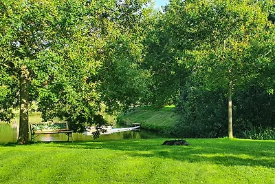 Haus am See, großes Grundstück