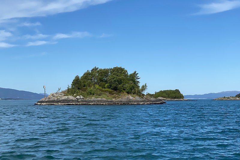 Insel im Etnefjord