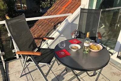 appartamento a ballatoio di 3 stanze con vista sul Mar Baltico
