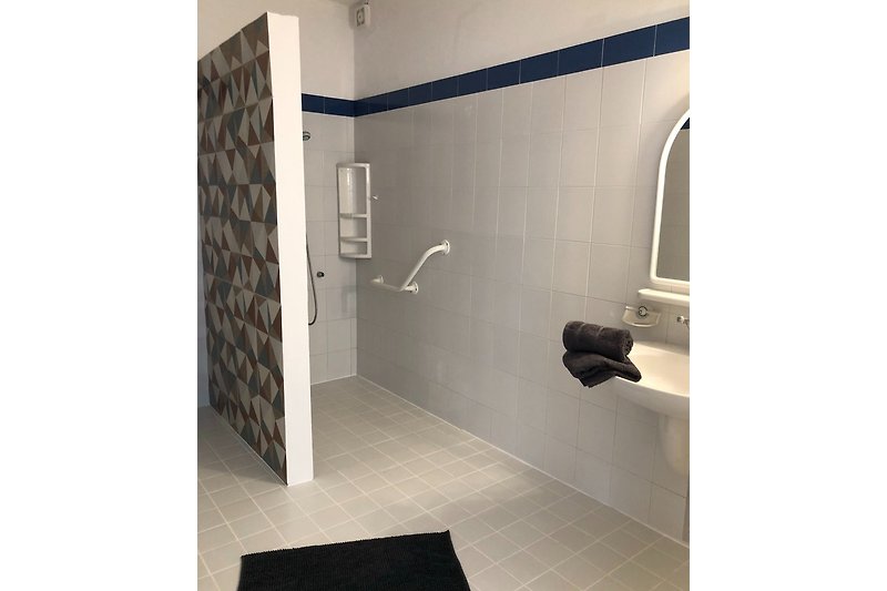 Bathroom zakynthos suite