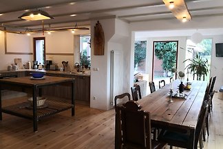 Mooi vakantiehuis met zwembad in de bergen.