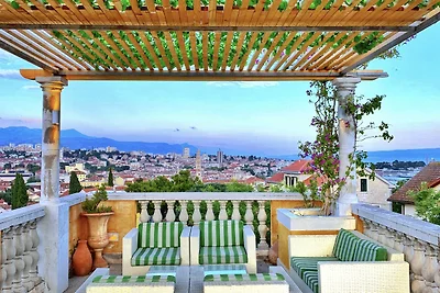 VILLA MARJAN, 3 bdr-3bath-parking