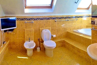 VILLA MARJAN, 3 bdr-3bath-parking