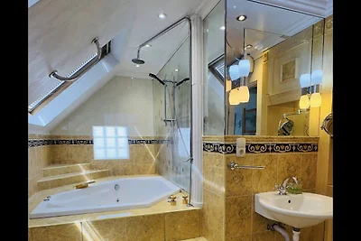 VILLA MARJAN, 3 bdr-3bath-parking