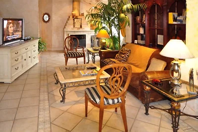VILLA MARJAN, 3 bdr-3bath-parking