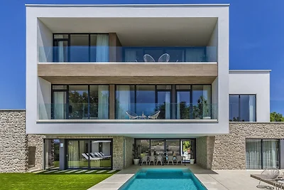New Modern Villa with SeaView
