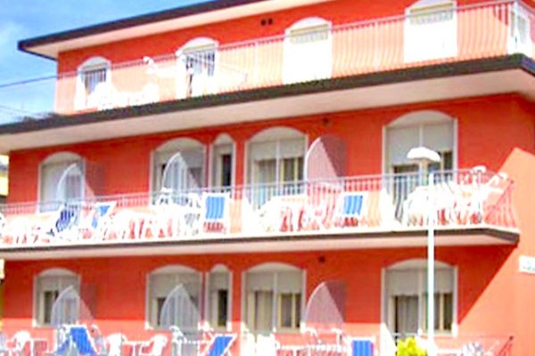 Frau F. CANCIAN Frau F. CANCIAN