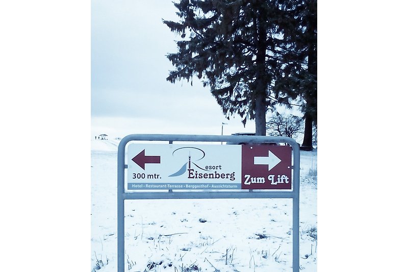 Winter, Eisenberg ca. 15 km vom FH
