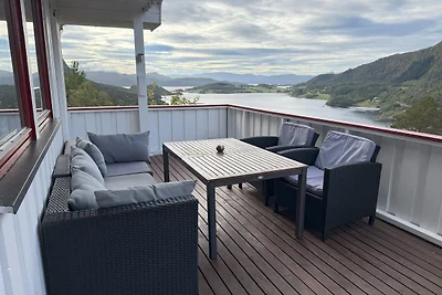 Ferienhaus Stabben mit Boot 2