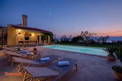 Romantisches Ferienhaus mit Pool